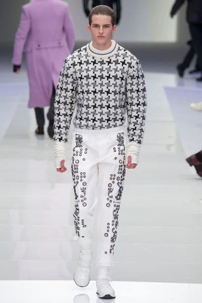 Look 54